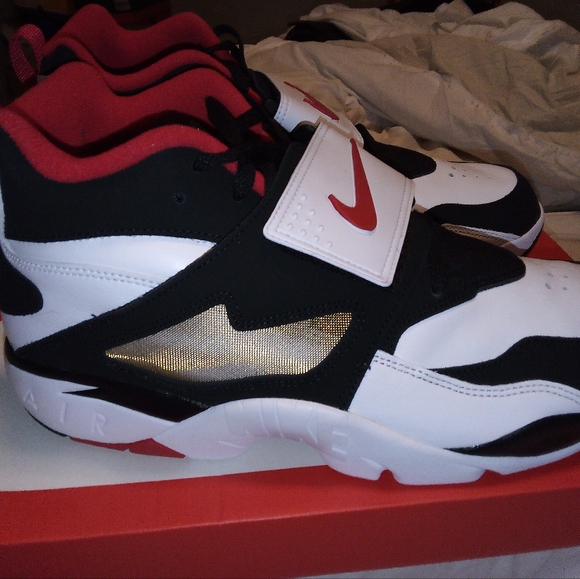 Deion Sanders Diamond Turfs size 13 and 8 - Picture 6 of 9